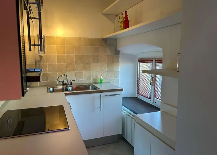 Apartment Del Borgo - Immobili E Soluzioni *